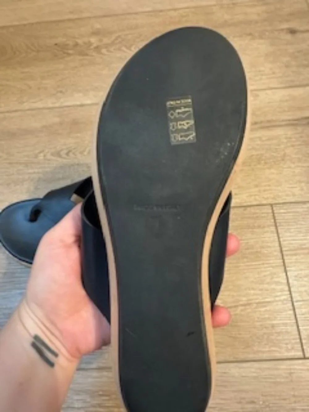 NEOUS Eryncina navy wood flatform sandal - Picture 4 of 5